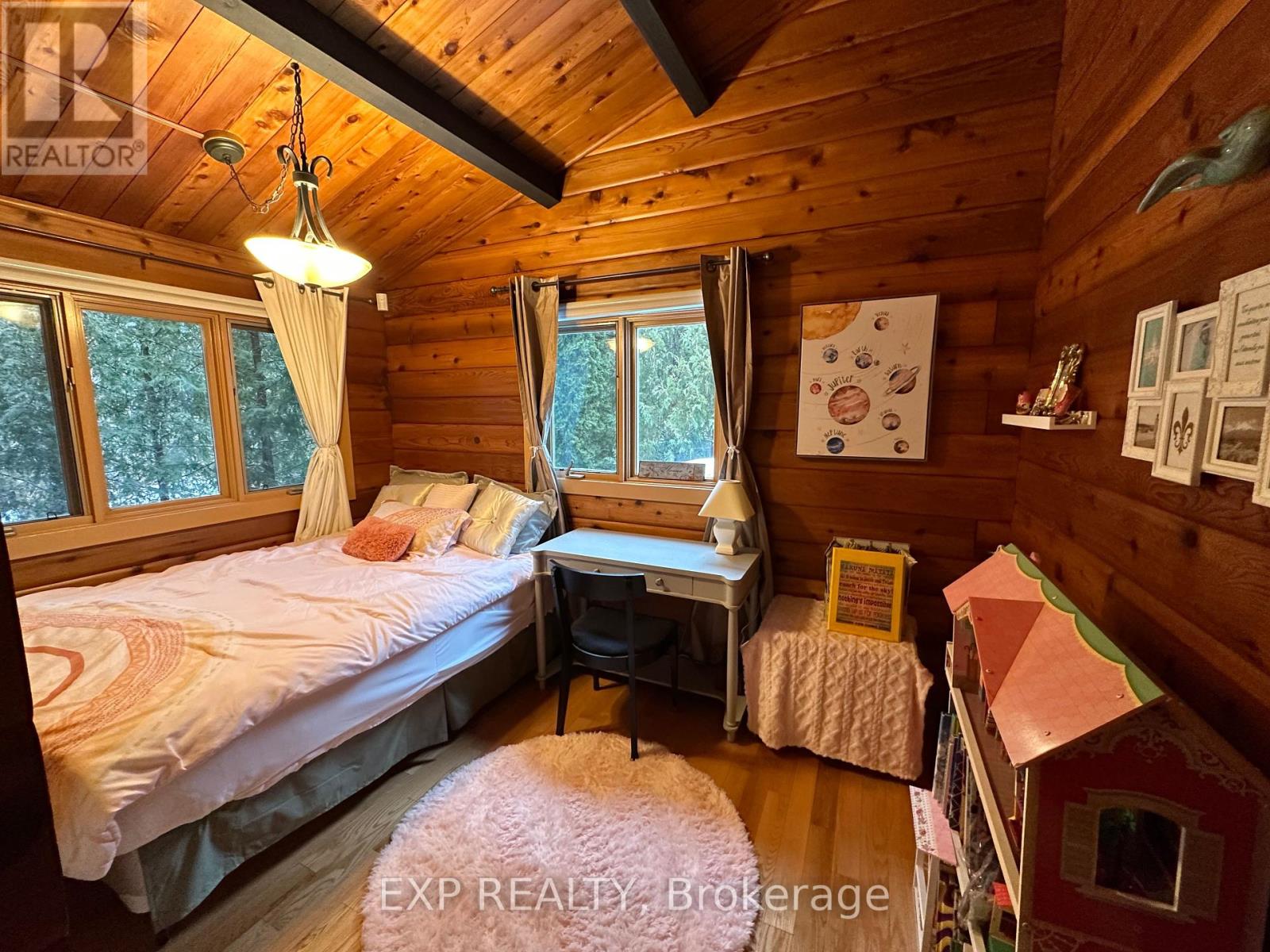171 Chamonix Crescent, Blue Mountains, Ontario  L9Y 0S7 - Photo 18 - X12431298