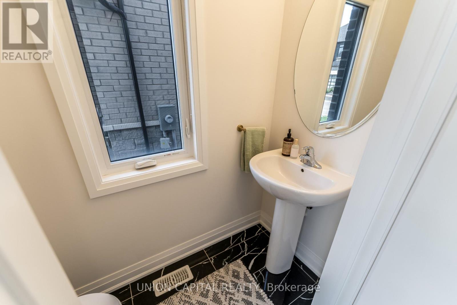 41 Auckland Drive, Whitby, Ontario  L1P 0H4 - Photo 24 - E12434348