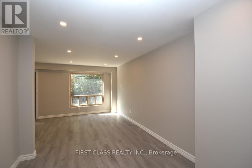 58 Bradstone Square, Toronto, Ontario  M1B 1W2 - Photo 7 - E12434353