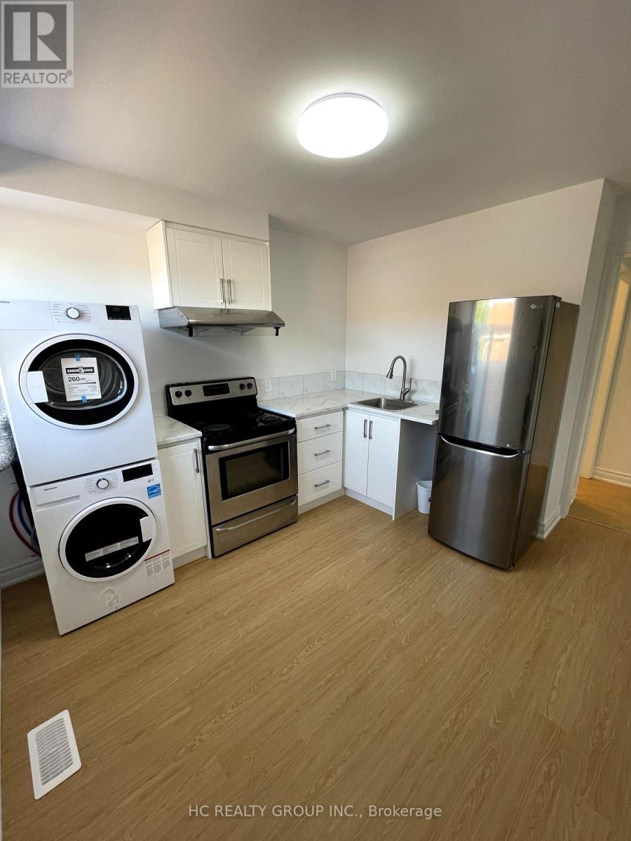 UPPER - 48 TORRENS AVENUE, Toronto, Ontario