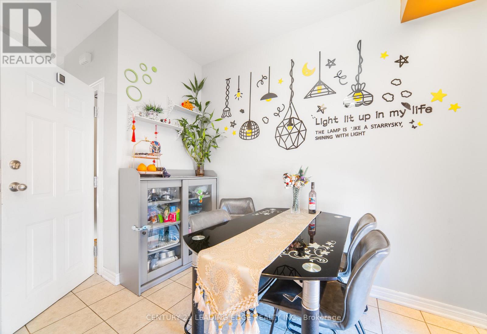 5 Dearie Lane, Markham, Ontario  L3R 2L8 - Photo 10 - N12434375