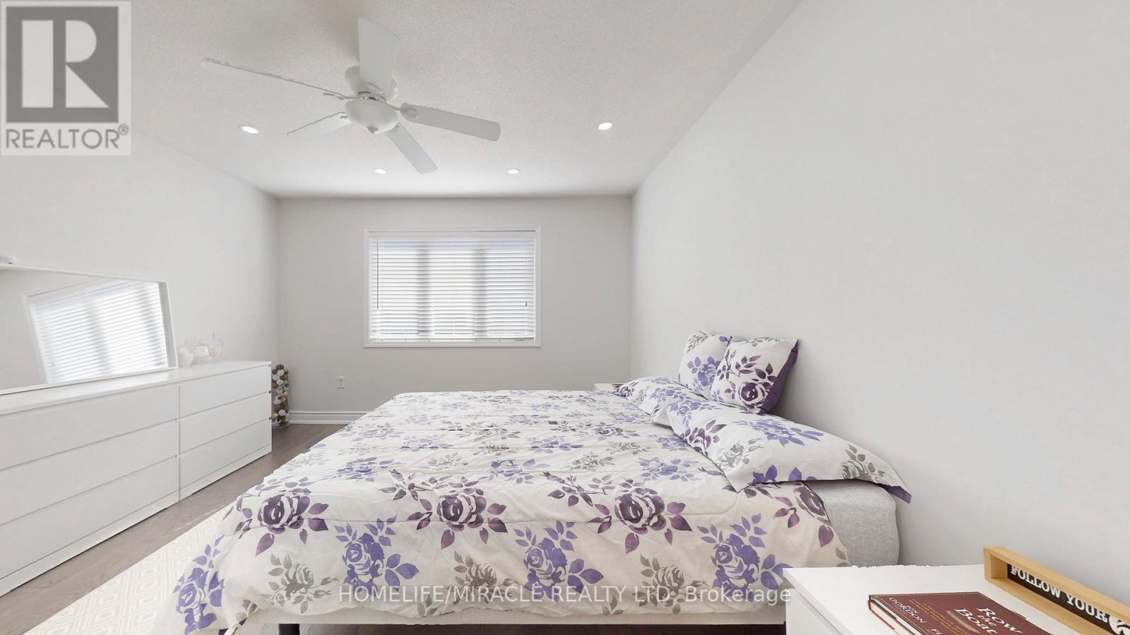 54 Dougherty Crescent, Whitchurch-Stouffville, Ontario  L4A 0A1 - Photo 14 - N12434378