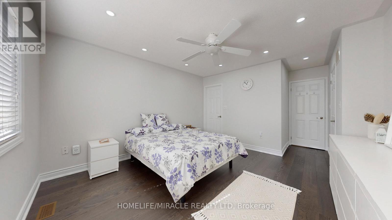 54 Dougherty Crescent, Whitchurch-Stouffville, Ontario  L4A 0A1 - Photo 15 - N12434378