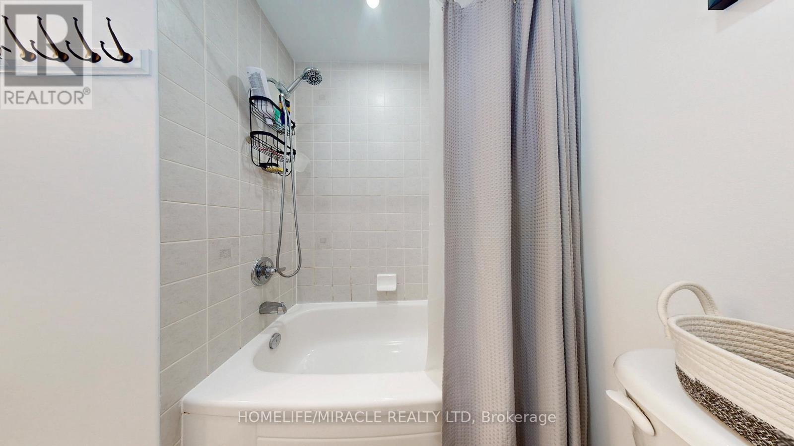 54 Dougherty Crescent, Whitchurch-Stouffville, Ontario  L4A 0A1 - Photo 21 - N12434378