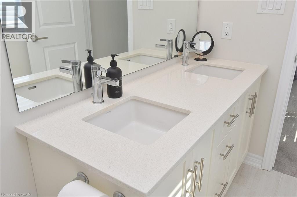 171 Blackbird Way, Mount Hope, Ontario  L0R 1W0 - Photo 25 - 40774838