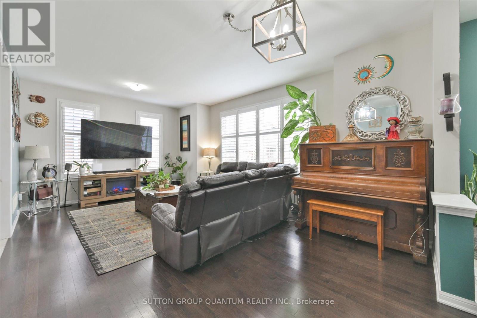 476 Leiterman Drive, Milton, Ontario  L9T 8H1 - Photo 3 - W12175876