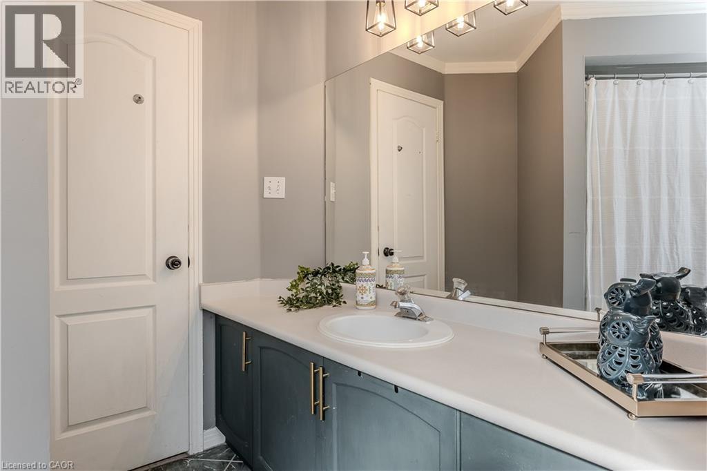 96 Laurendale Avenue, Waterdown, Ontario  L0R 2H3 - Photo 38 - 40770585