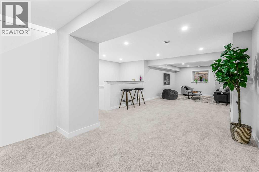 10604 Oakmoor Way Sw, Calgary, Alberta  T2W 2H8 - Photo 33 - A2238193