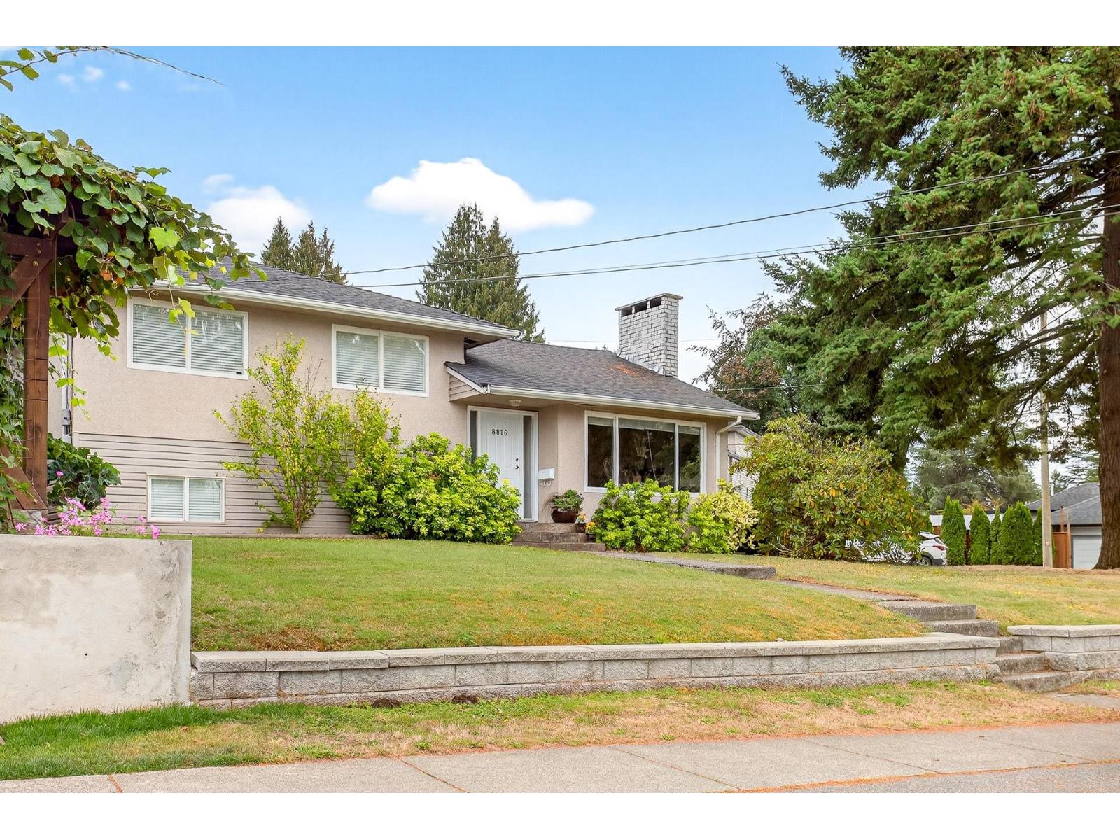 8816 Russell Drive, Delta, British Columbia  V4C 4P7 - Photo 1 - R3053077