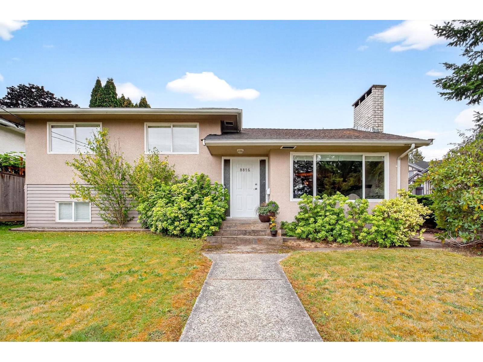 8816 Russell Drive, Delta, British Columbia  V4C 4P7 - Photo 2 - R3053077