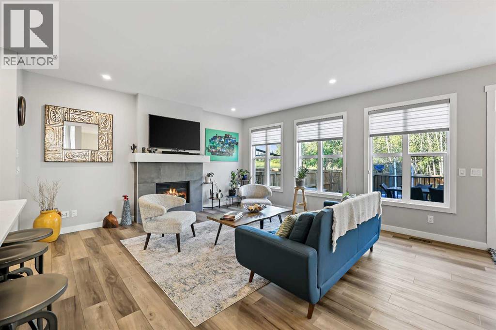 34 Coach Ridge Point Sw, Calgary, Alberta  T3H 2A7 - Photo 3 - A2259480