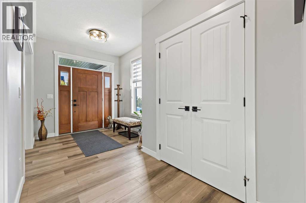 34 Coach Ridge Point Sw, Calgary, Alberta  T3H 2A7 - Photo 7 - A2259480