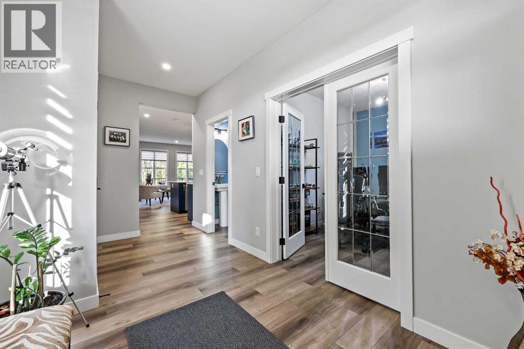 34 Coach Ridge Point Sw, Calgary, Alberta  T3H 2A7 - Photo 8 - A2259480