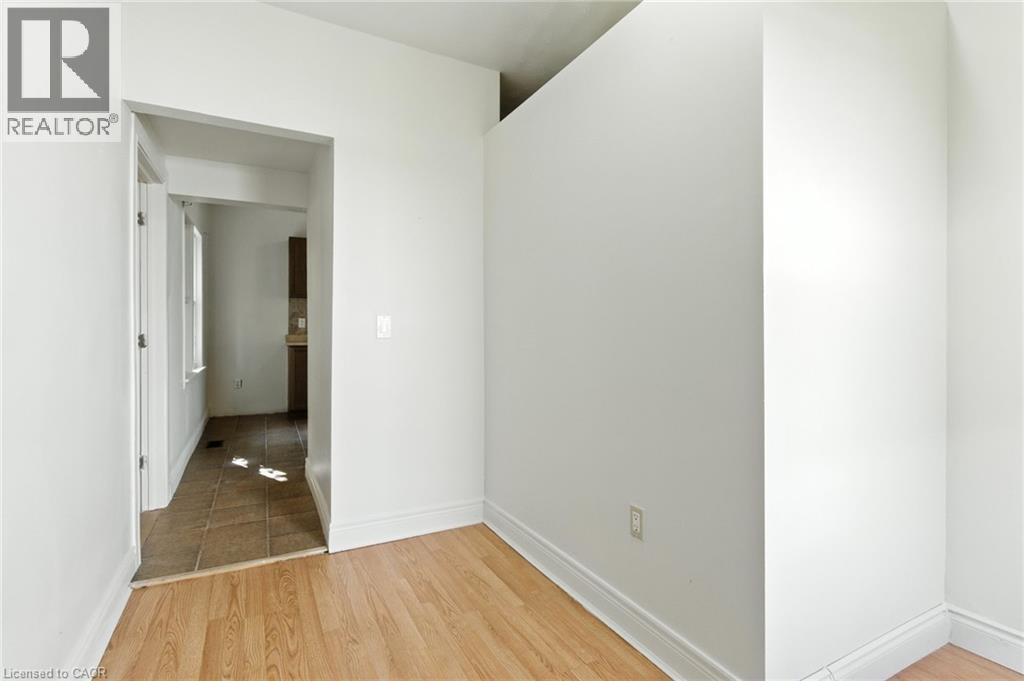 22 Worsley Road, Stoney Creek, Ontario  L8E 2E7 - Photo 28 - 40773347