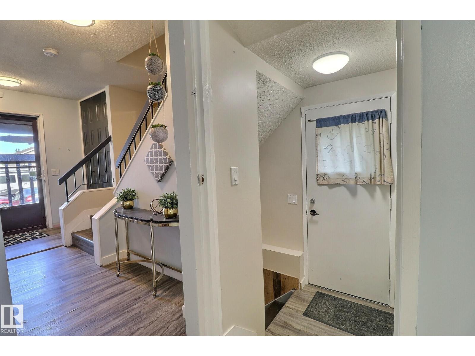 5315 39 Av Nw, Edmonton, Alberta  T6L 1P3 - Photo 13 - E4460073