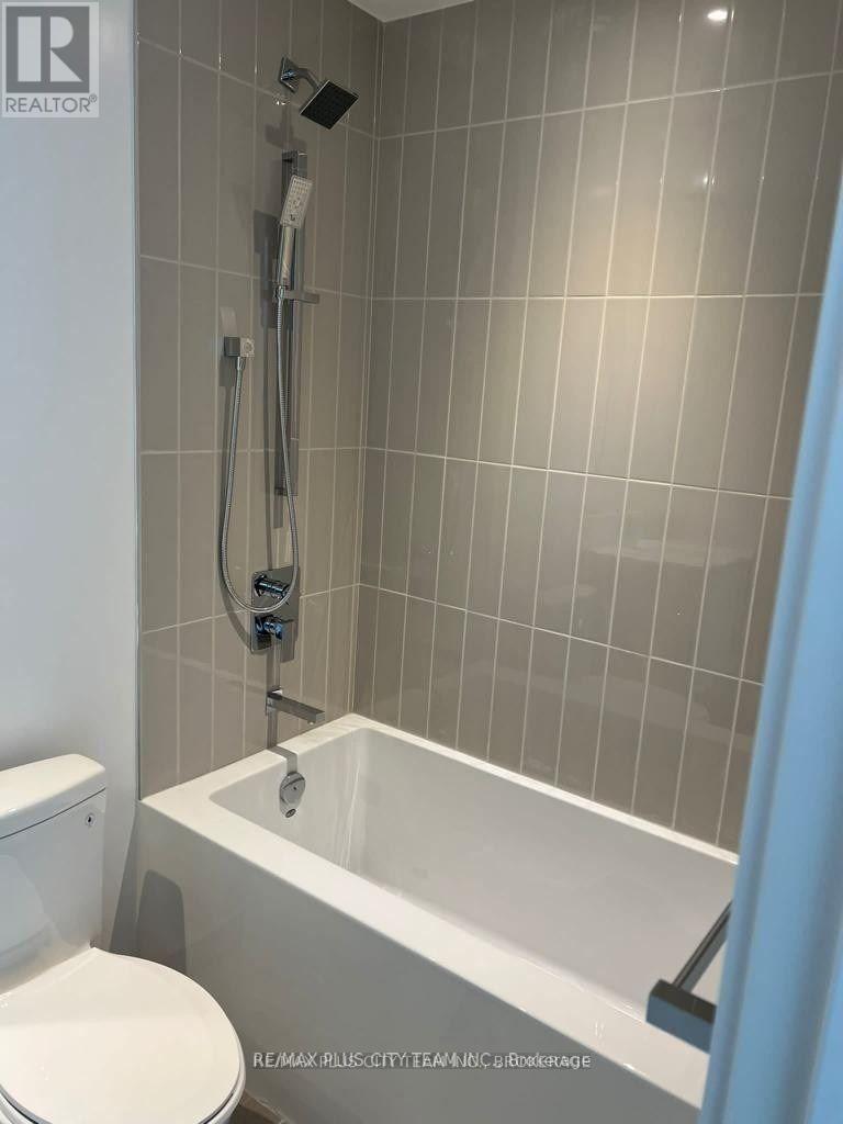 1801 - 3900 Confederation Parkway, Mississauga, Ontario  L5B 4M6 - Photo 12 - W12434307