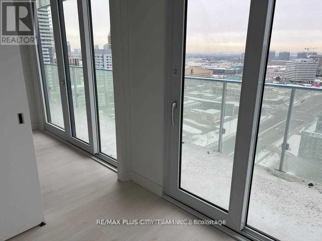 1801 - 3900 Confederation Parkway, Mississauga, Ontario  L5B 4M6 - Photo 4 - W12434307