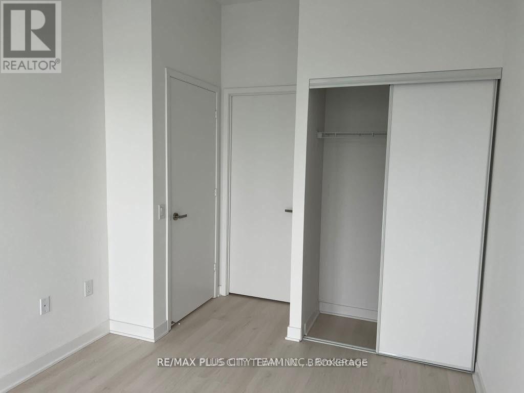 1801 - 3900 Confederation Parkway, Mississauga, Ontario  L5B 4M6 - Photo 5 - W12434307