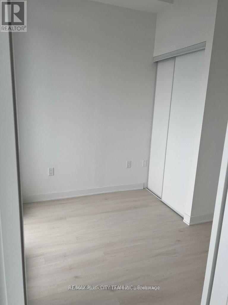 1801 - 3900 Confederation Parkway, Mississauga, Ontario  L5B 4M6 - Photo 7 - W12434307