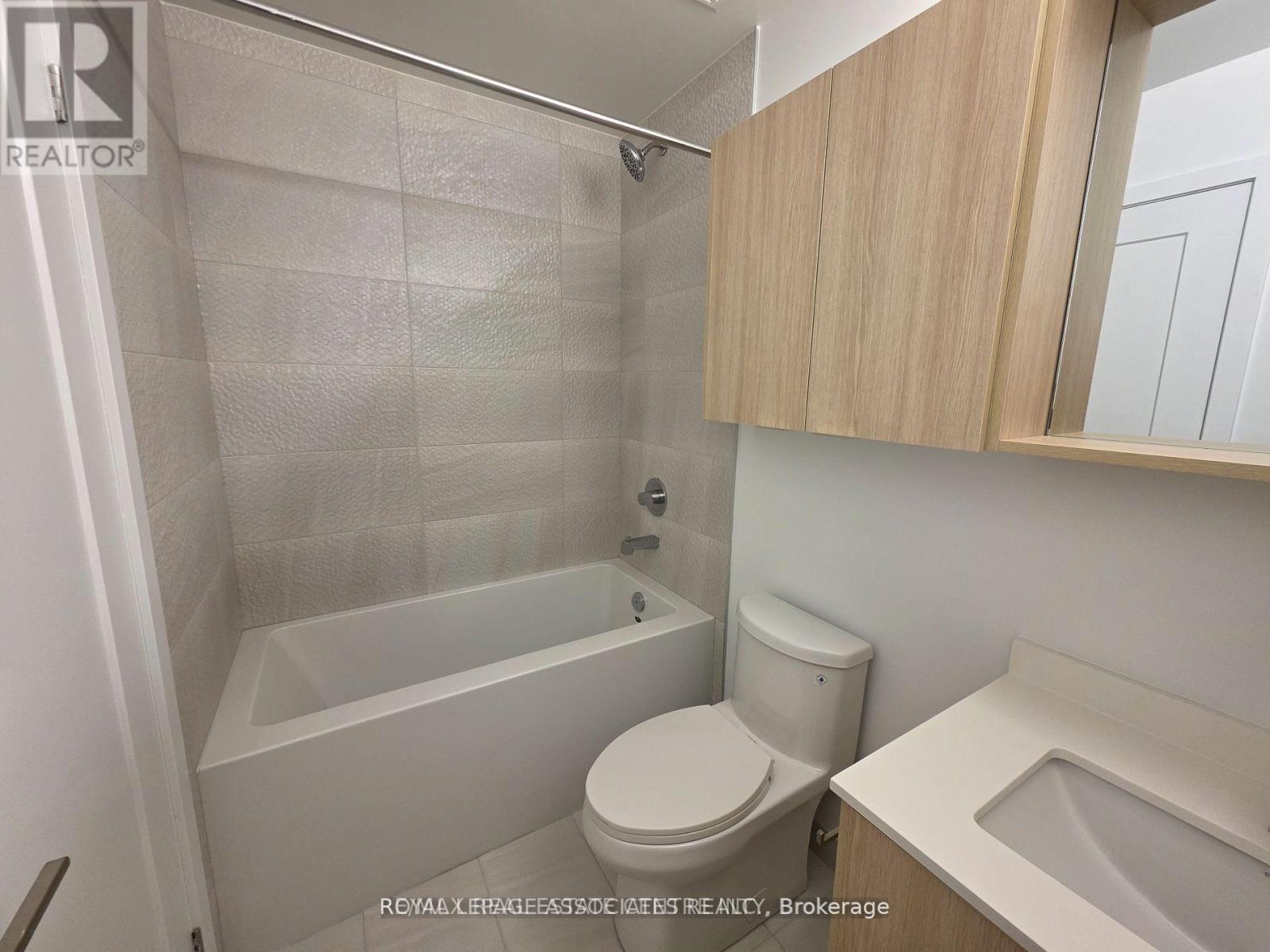 524 - 5105 Hurontario Street, Mississauga, Ontario  L4Z 3X7 - Photo 10 - W12434317