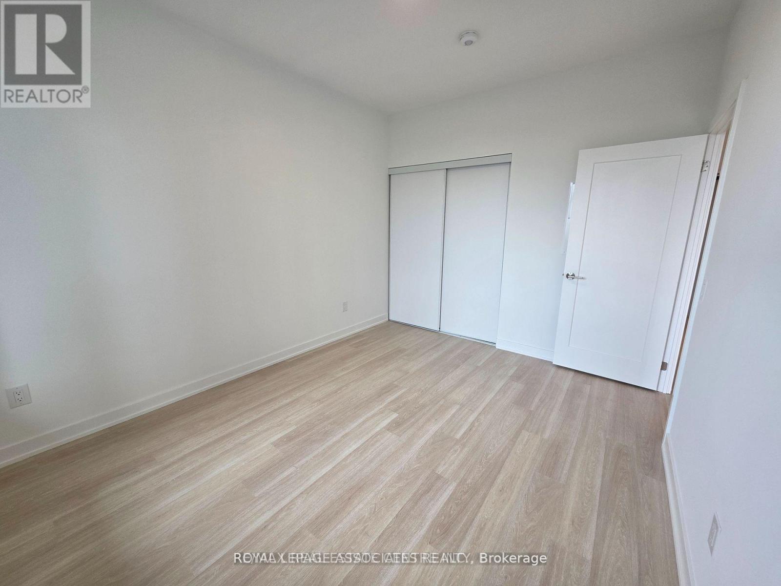 524 - 5105 Hurontario Street, Mississauga, Ontario  L4Z 3X7 - Photo 8 - W12434317