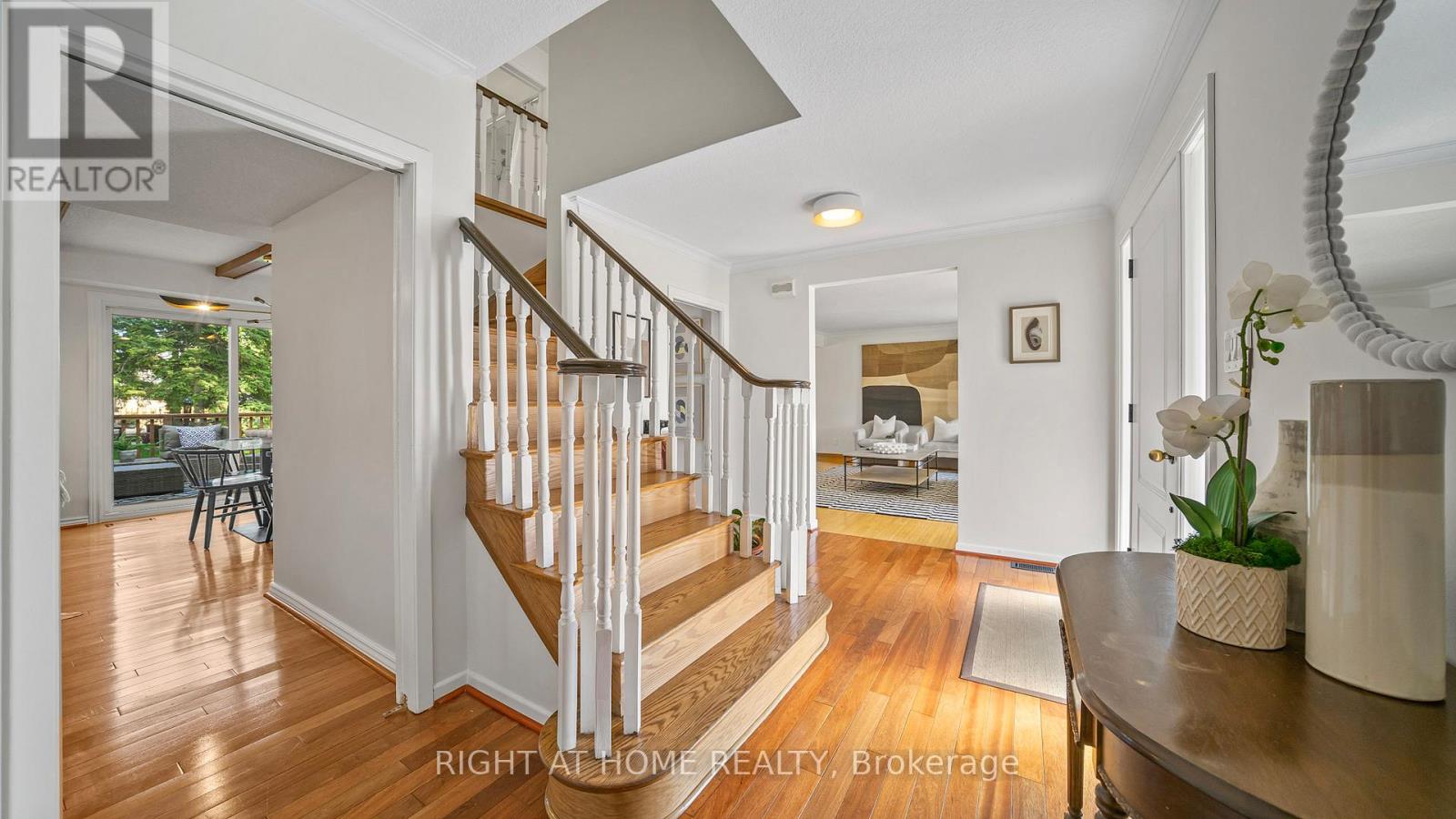 17 Glen Meadow Court, Toronto, Ontario  M9B 5B9 - Photo 15 - W12434330