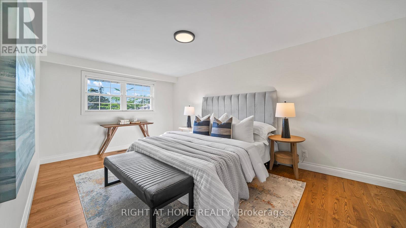 17 Glen Meadow Court, Toronto, Ontario  M9B 5B9 - Photo 16 - W12434330