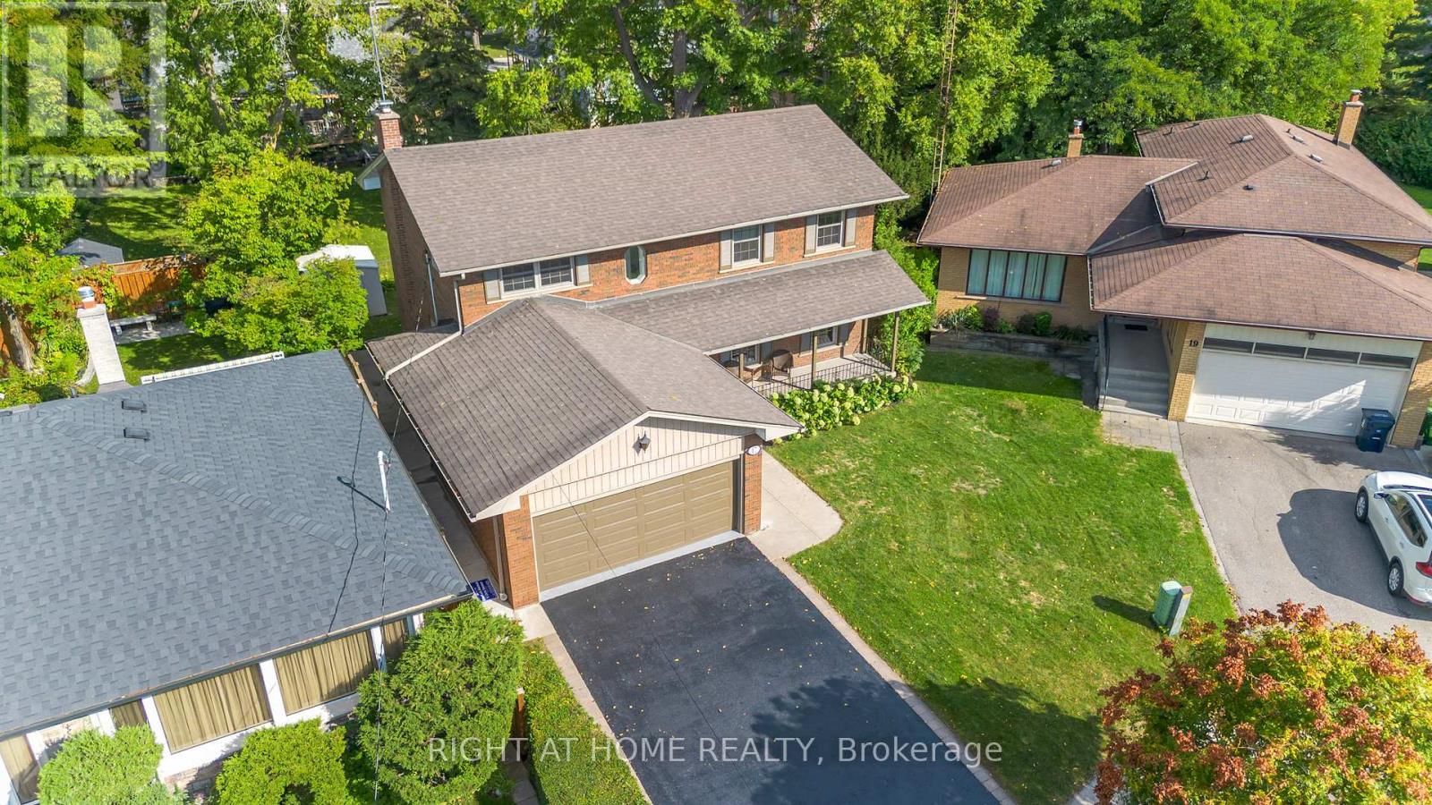 17 Glen Meadow Court, Toronto, Ontario  M9B 5B9 - Photo 35 - W12434330