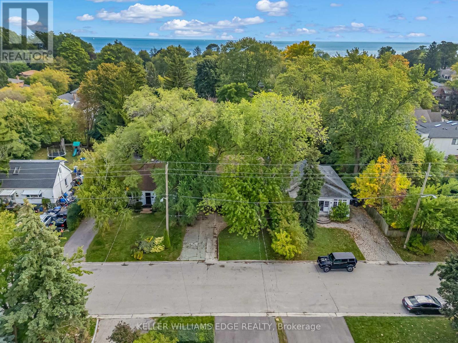 63 Minnewawa Road, Mississauga, Ontario  L5G 1C6 - Photo 14 - W12434339