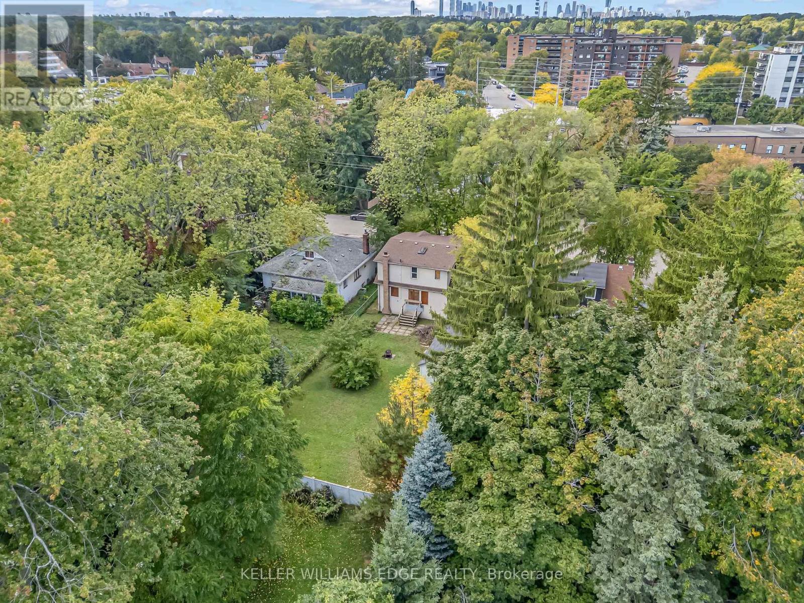 63 Minnewawa Road, Mississauga, Ontario  L5G 1C6 - Photo 23 - W12434339