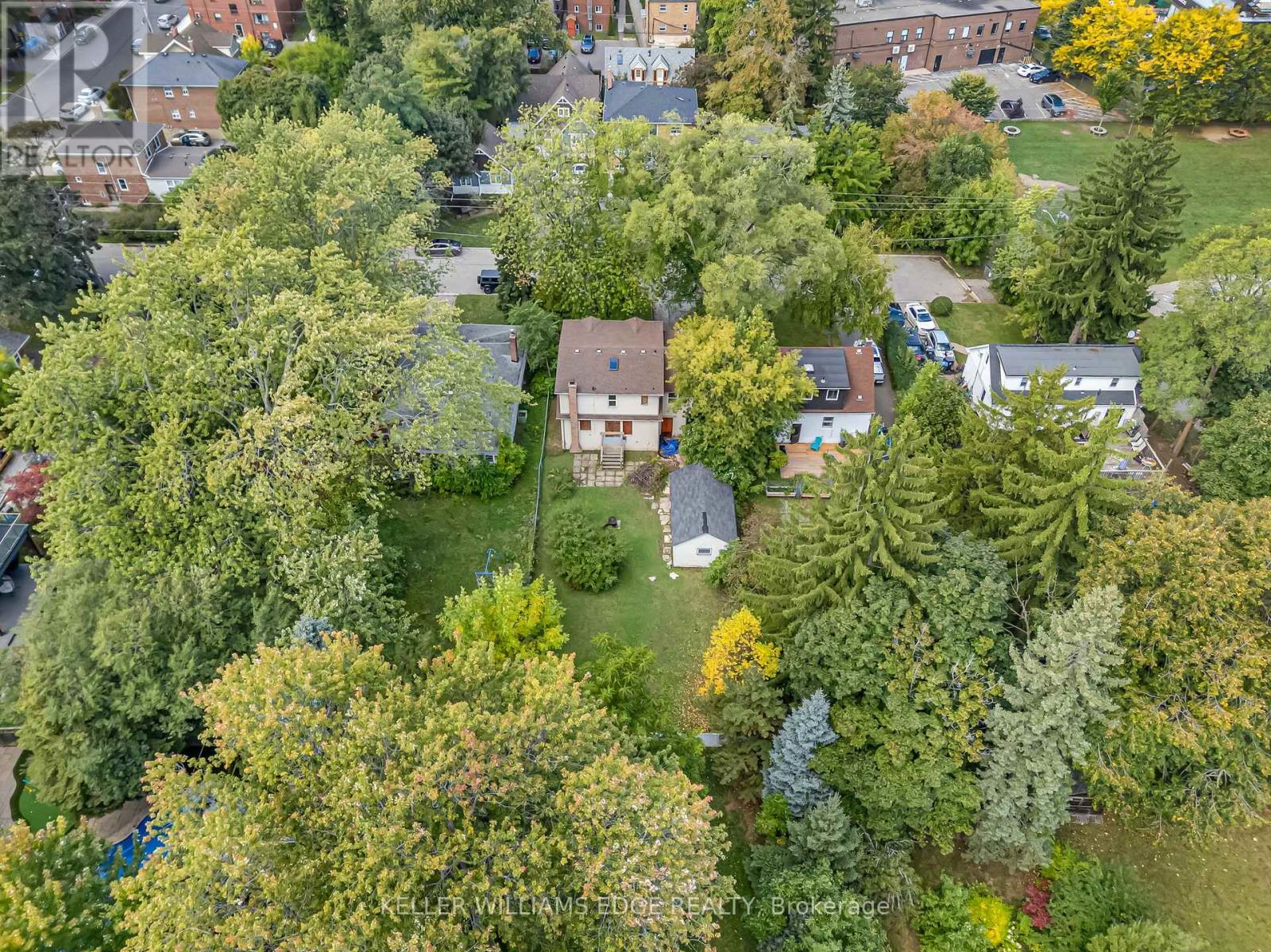 63 Minnewawa Road, Mississauga, Ontario  L5G 1C6 - Photo 27 - W12434339