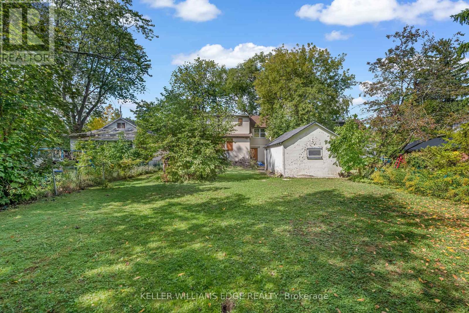 63 Minnewawa Road, Mississauga, Ontario  L5G 1C6 - Photo 8 - W12434339