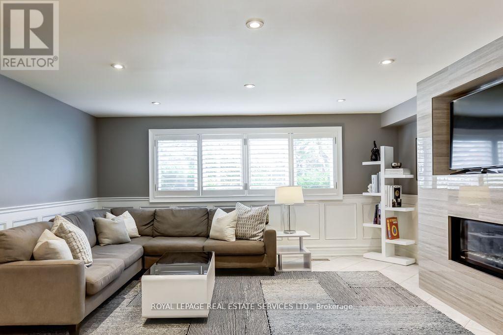 6 Cadman Court, Toronto, Ontario  M9A 4S7 - Photo 26 - W12434343