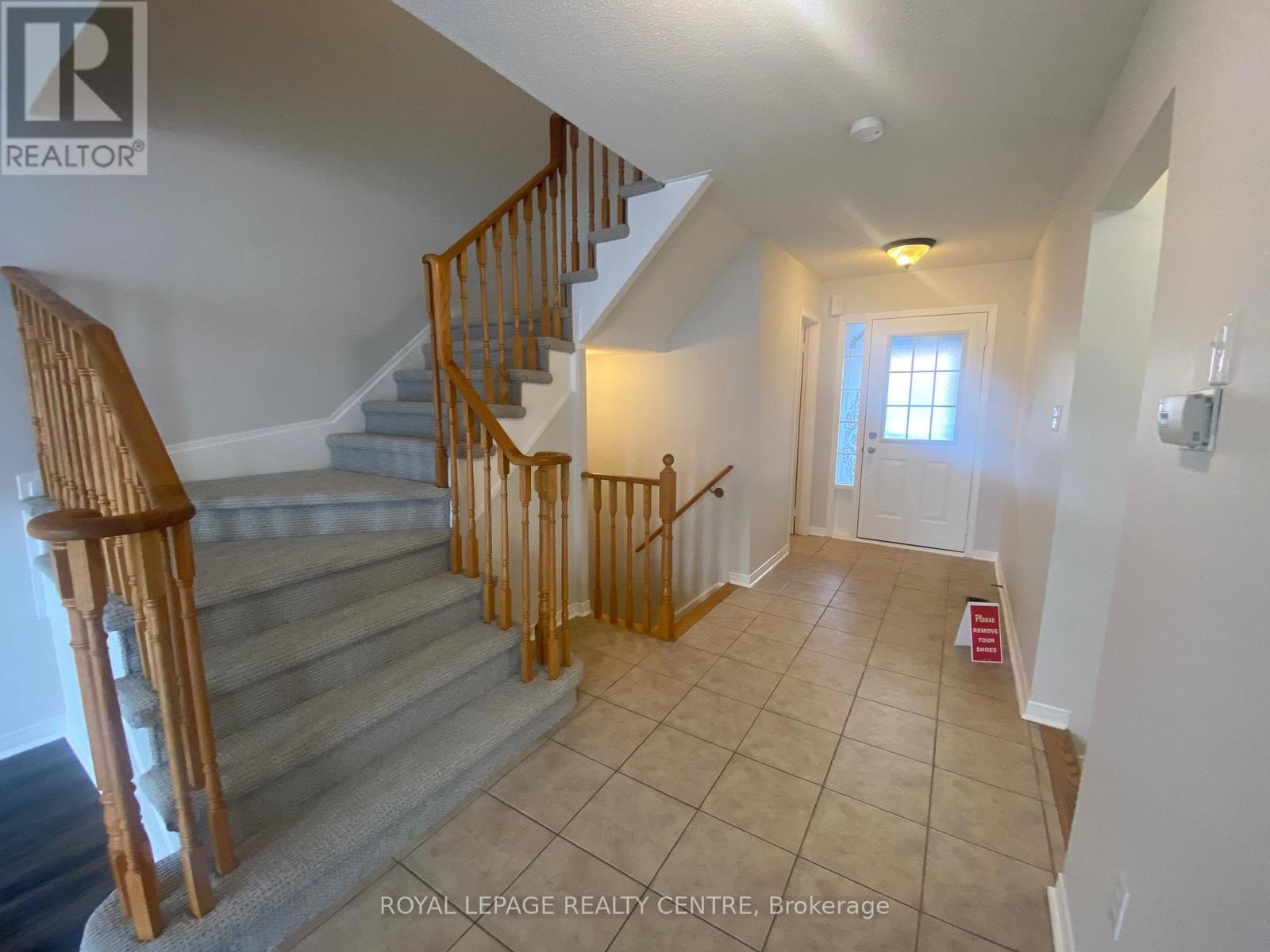70 Charcoal Way, Brampton, Ontario  L6Y 5R9 - Photo 3 - W12434363