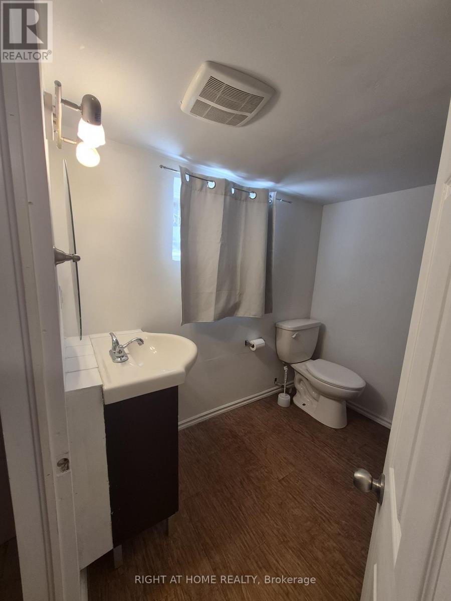 Main Floor - 1644 Dufferin Street W, Toronto, Ontario  M6H 3L8 - Photo 4 - W12434369