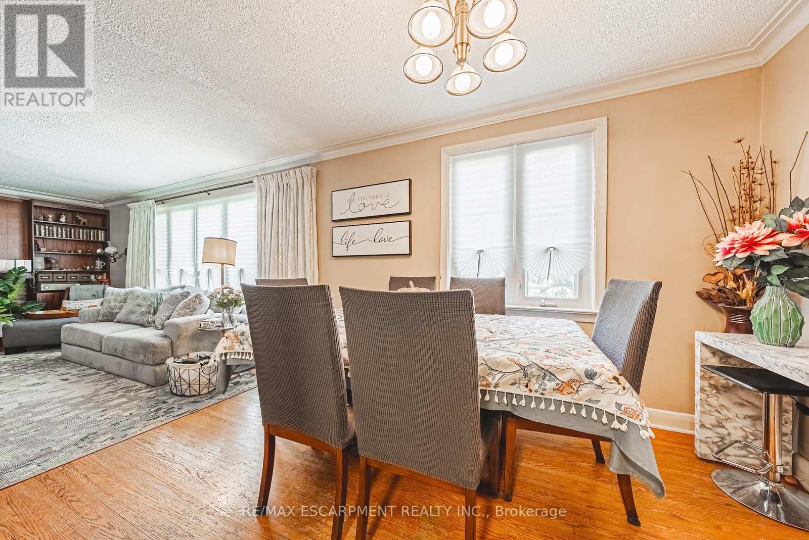1 Norwich Place, Toronto, Ontario  M9V 2Y9 - Photo 10 - W12434377