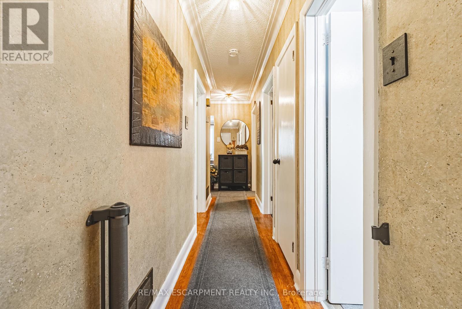 1 Norwich Place, Toronto, Ontario  M9V 2Y9 - Photo 20 - W12434377