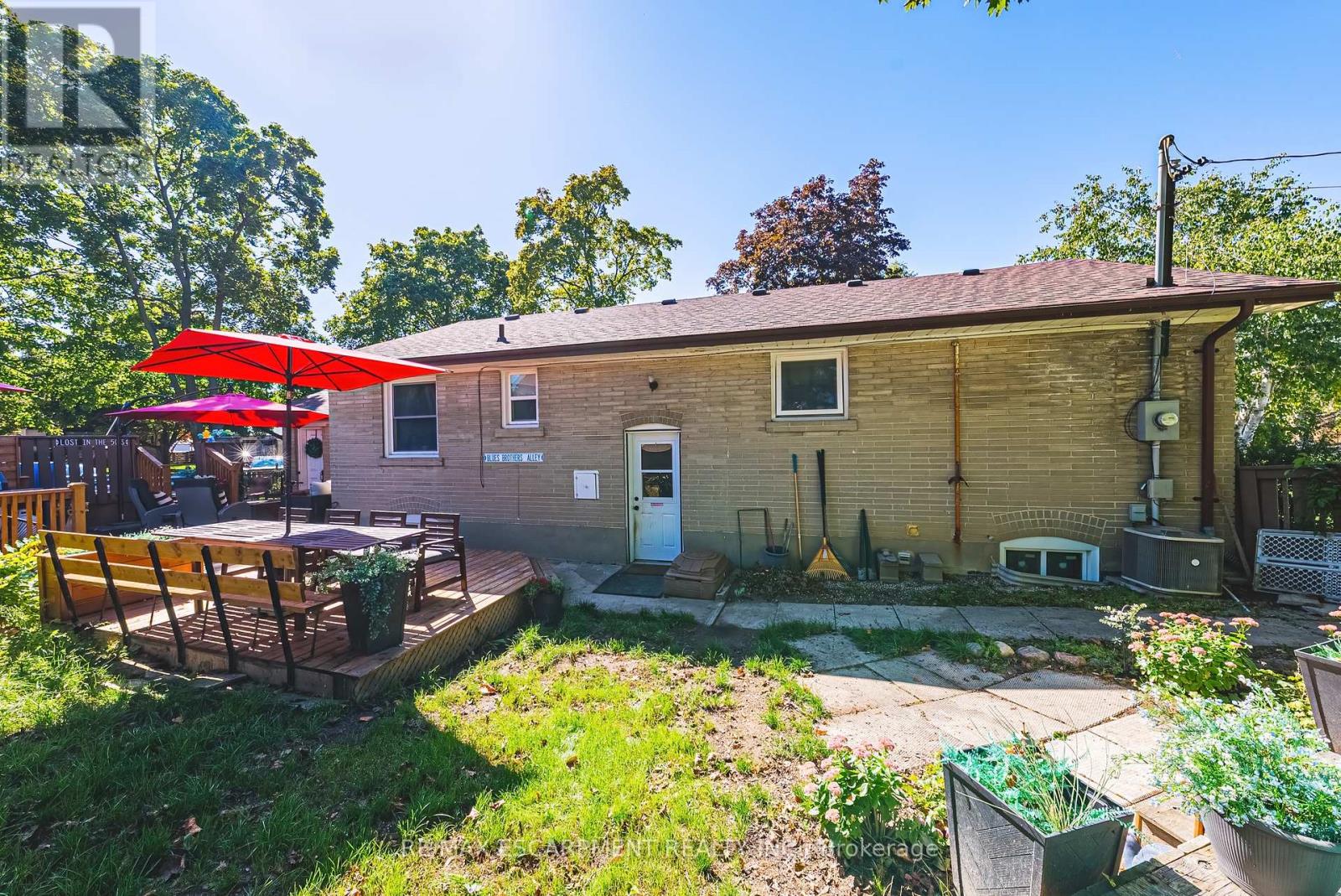 1 Norwich Place, Toronto, Ontario  M9V 2Y9 - Photo 28 - W12434377