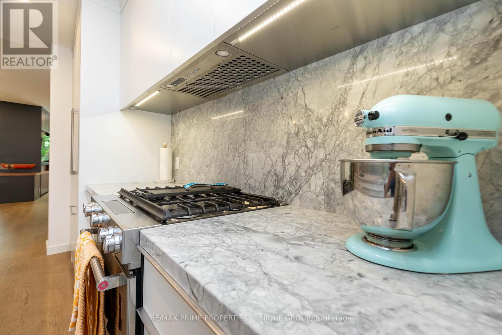 137 Marlborough Place, Toronto, Ontario  M5R 3J5 - Photo 16 - C12434428