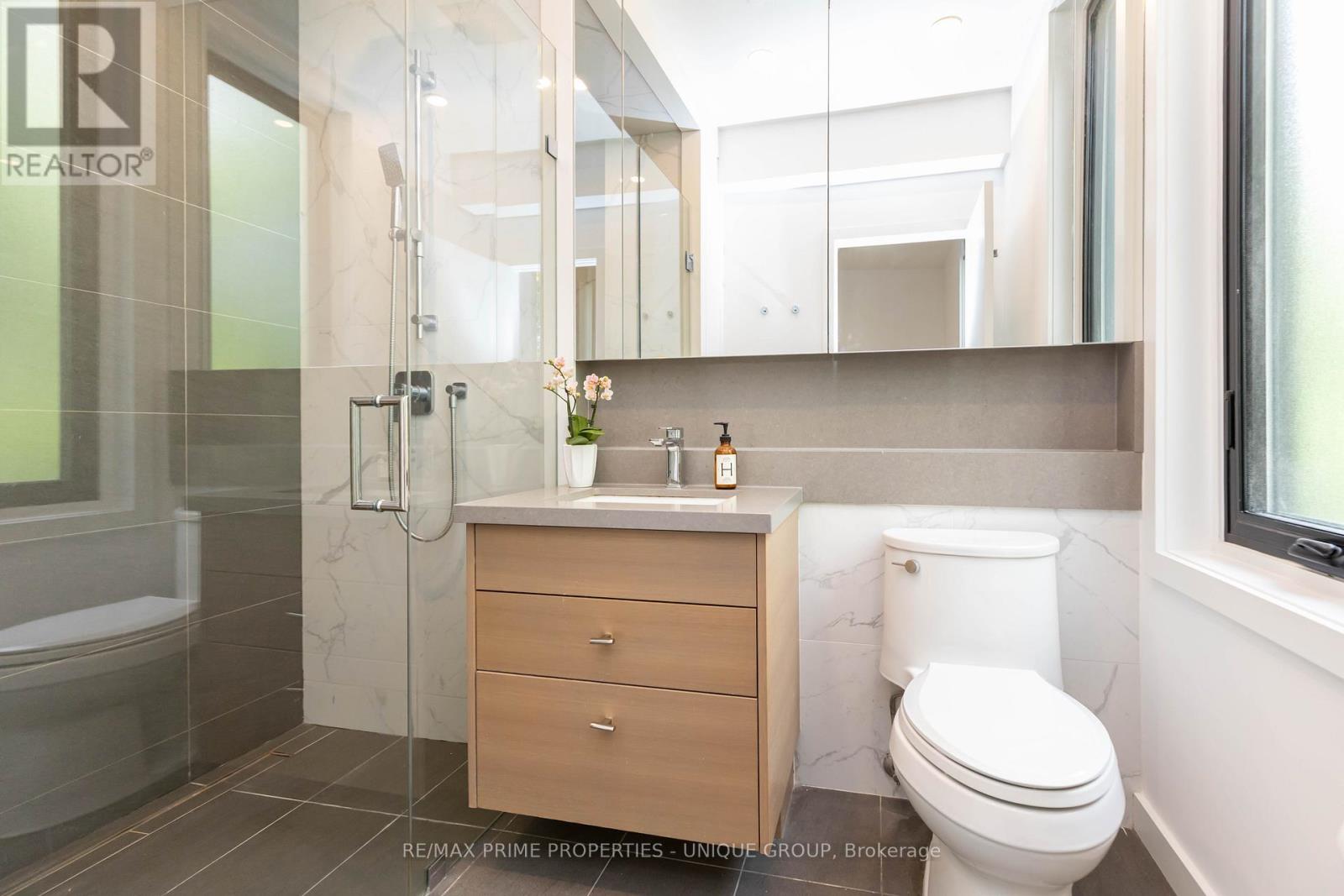 137 Marlborough Place, Toronto, Ontario  M5R 3J5 - Photo 23 - C12434428