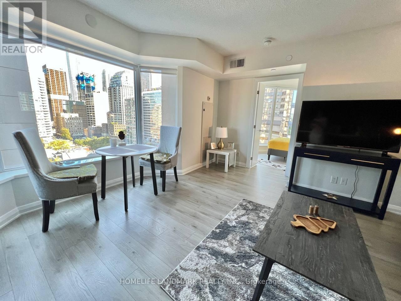 1407 - 155 Yorkville Avenue, Toronto, Ontario  M5R 0B4 - Photo 5 - C12434456