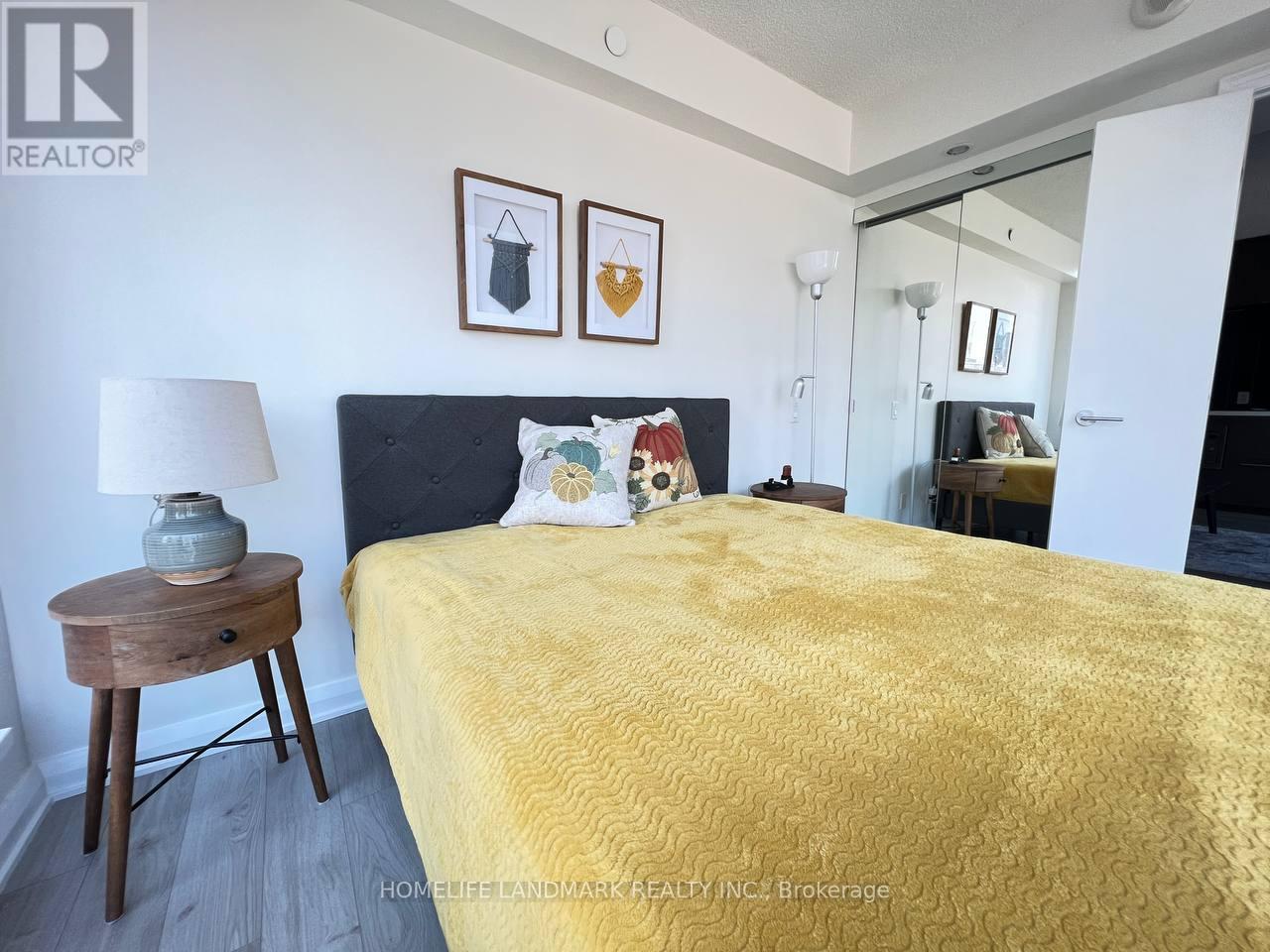1407 - 155 Yorkville Avenue, Toronto, Ontario  M5R 0B4 - Photo 7 - C12434456
