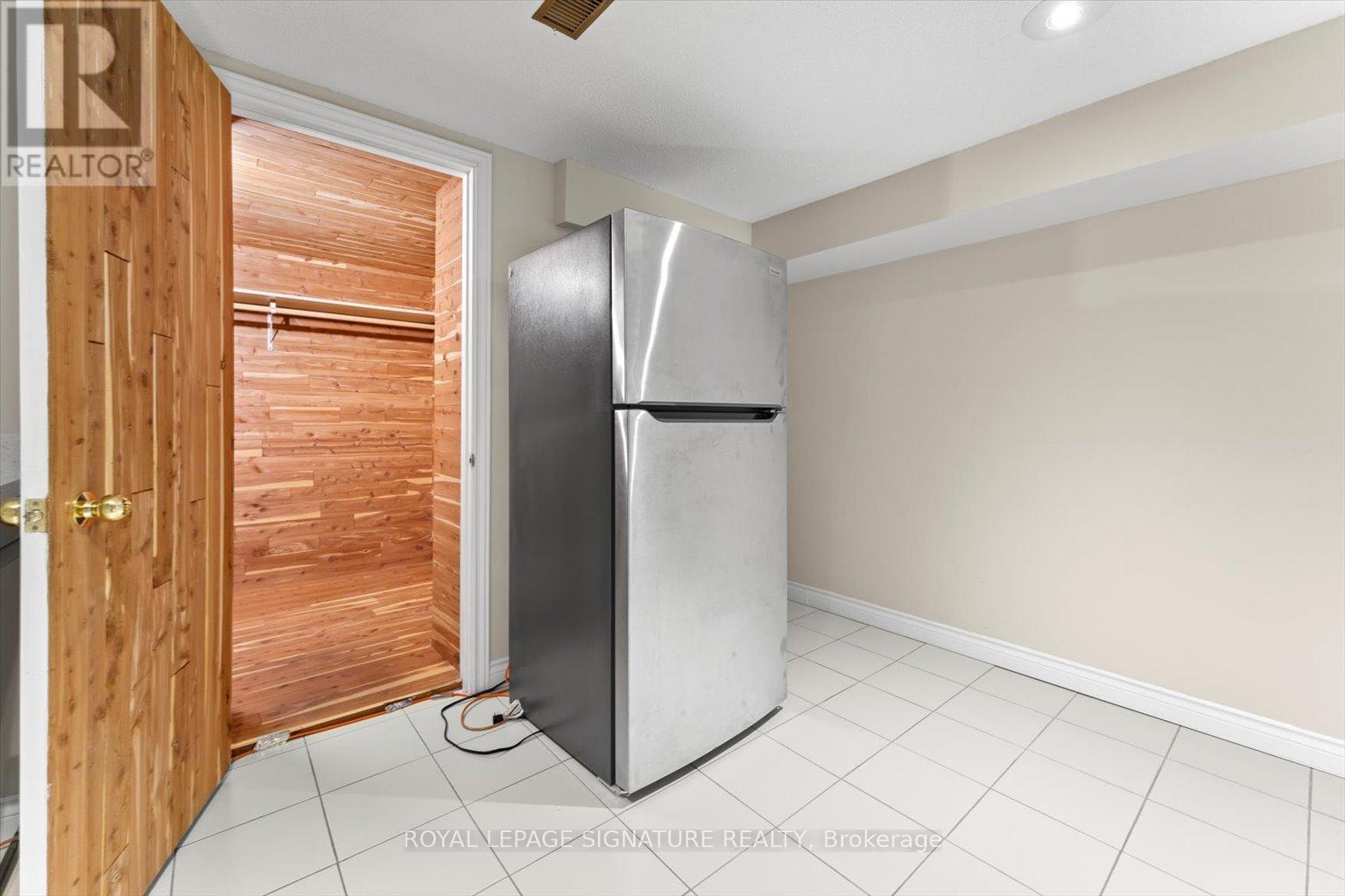 89 Risebrough Avenue, Toronto, Ontario  M2M 2E2 - Photo 2 - C12434491