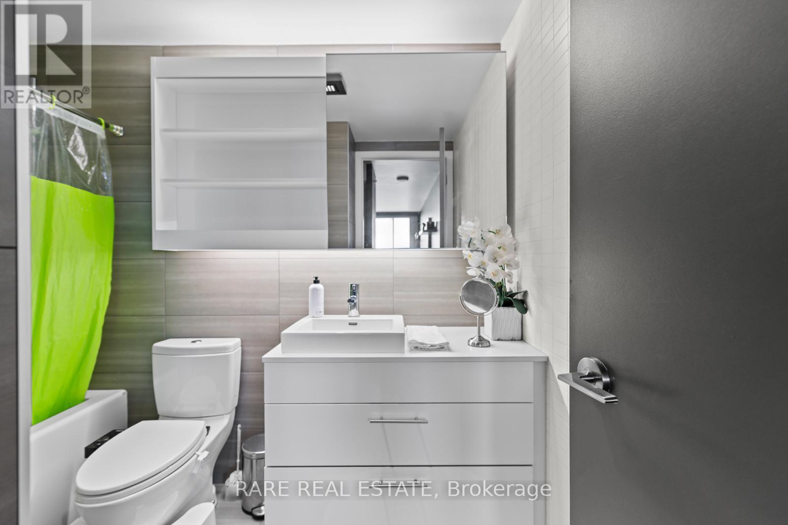 1125 - 32 Trolley Crescent, Toronto, Ontario  M5A 0E8 - Photo 14 - C12434494