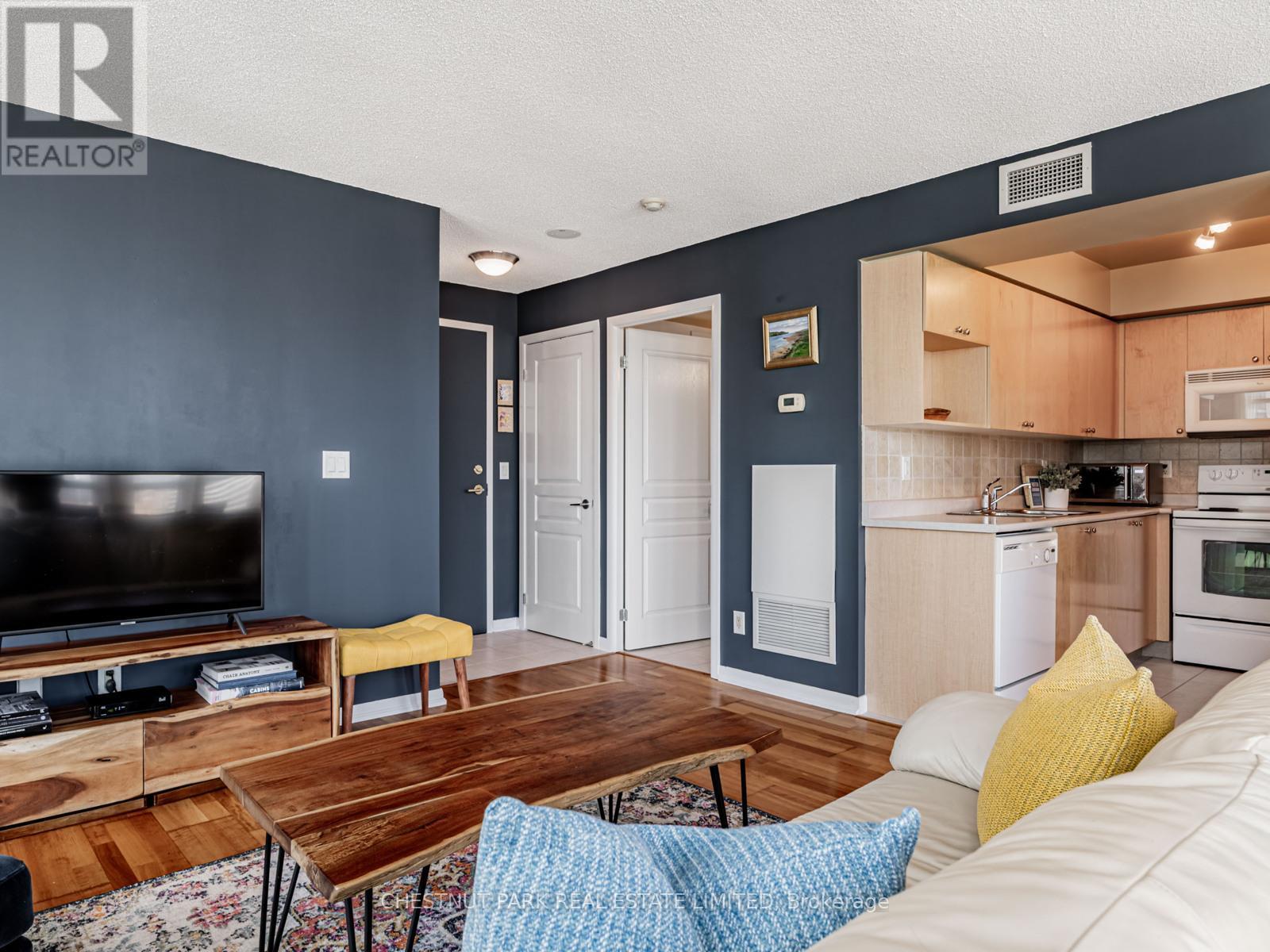 2211 - 18 Yonge Street, Toronto, Ontario  M5E 1Z8 - Photo 12 - C12434529
