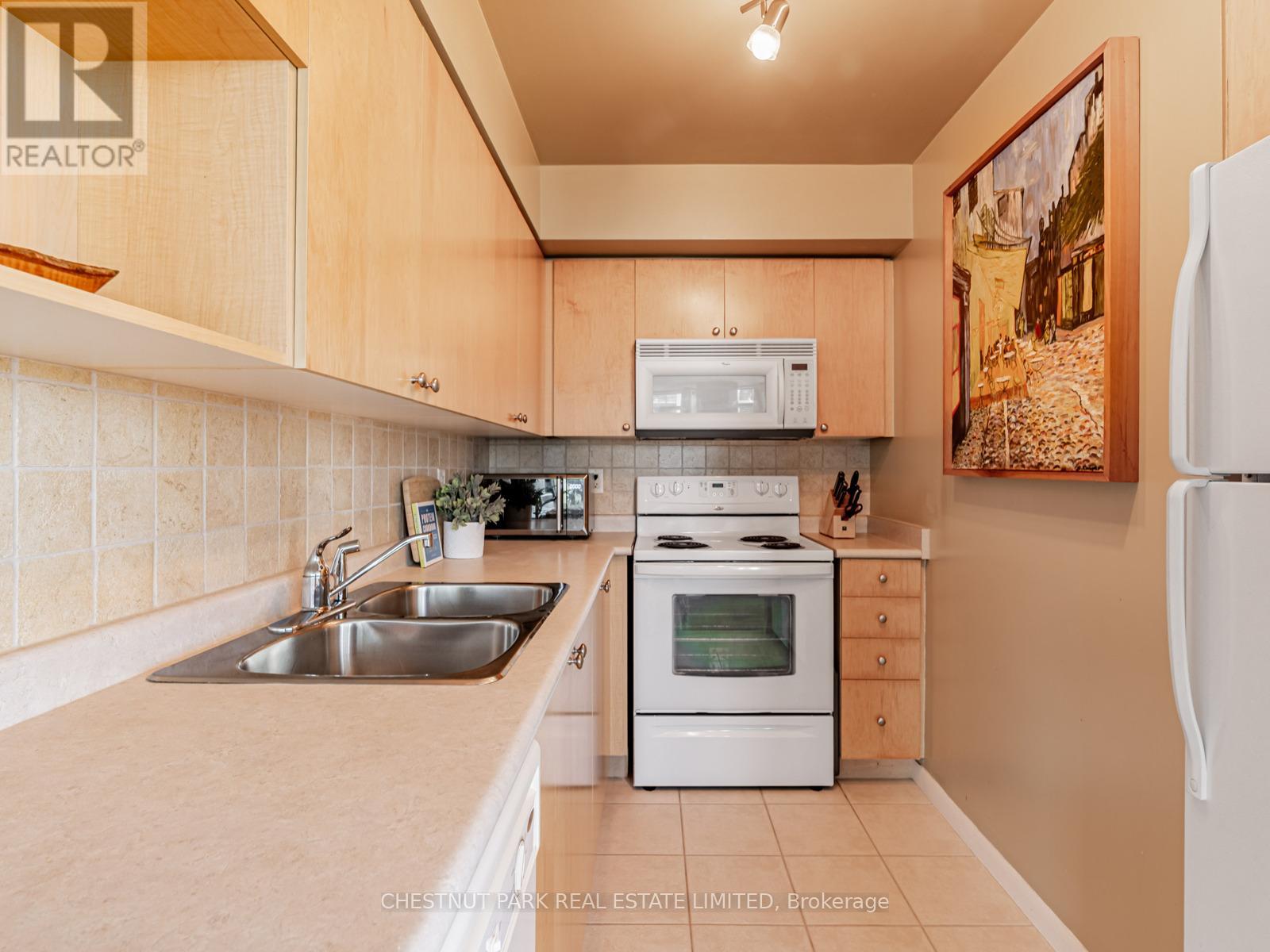 2211 - 18 Yonge Street, Toronto, Ontario  M5E 1Z8 - Photo 4 - C12434529