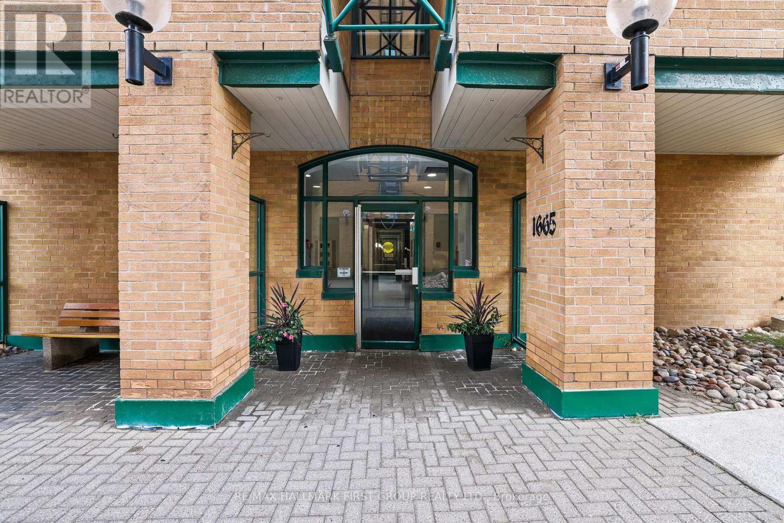 610 - 1665 Pickering Parkway, Pickering, Ontario  L1V 6L4 - Photo 2 - E12434455