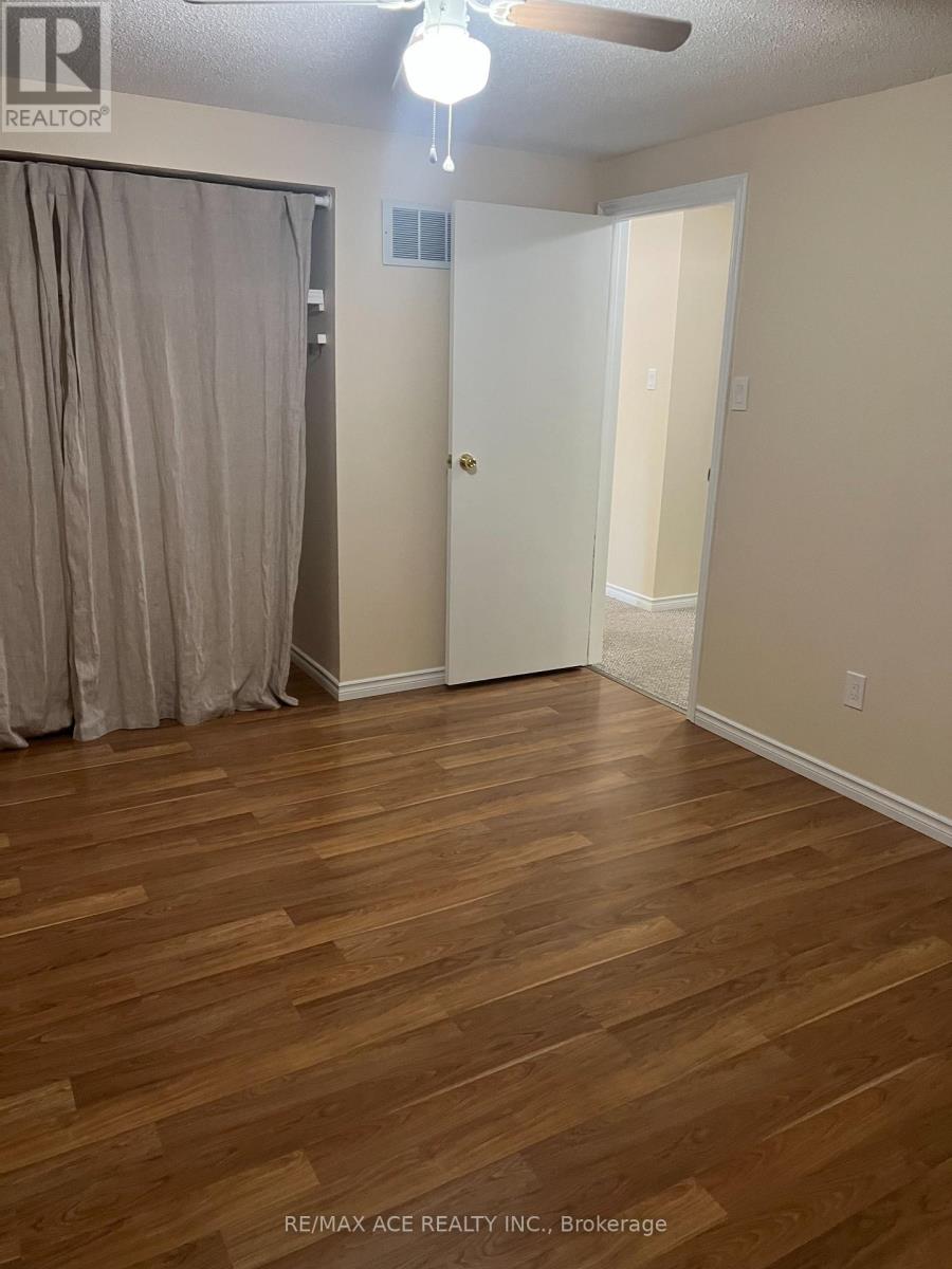 101 Greenfield Crescent, Whitby, Ontario  L1N 7G2 - Photo 13 - E12434458