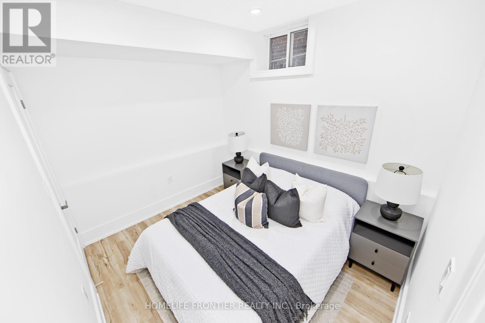 Lower - 3 Wiley Avenue, Toronto, Ontario  M4J 3W3 - Photo 6 - E12434463