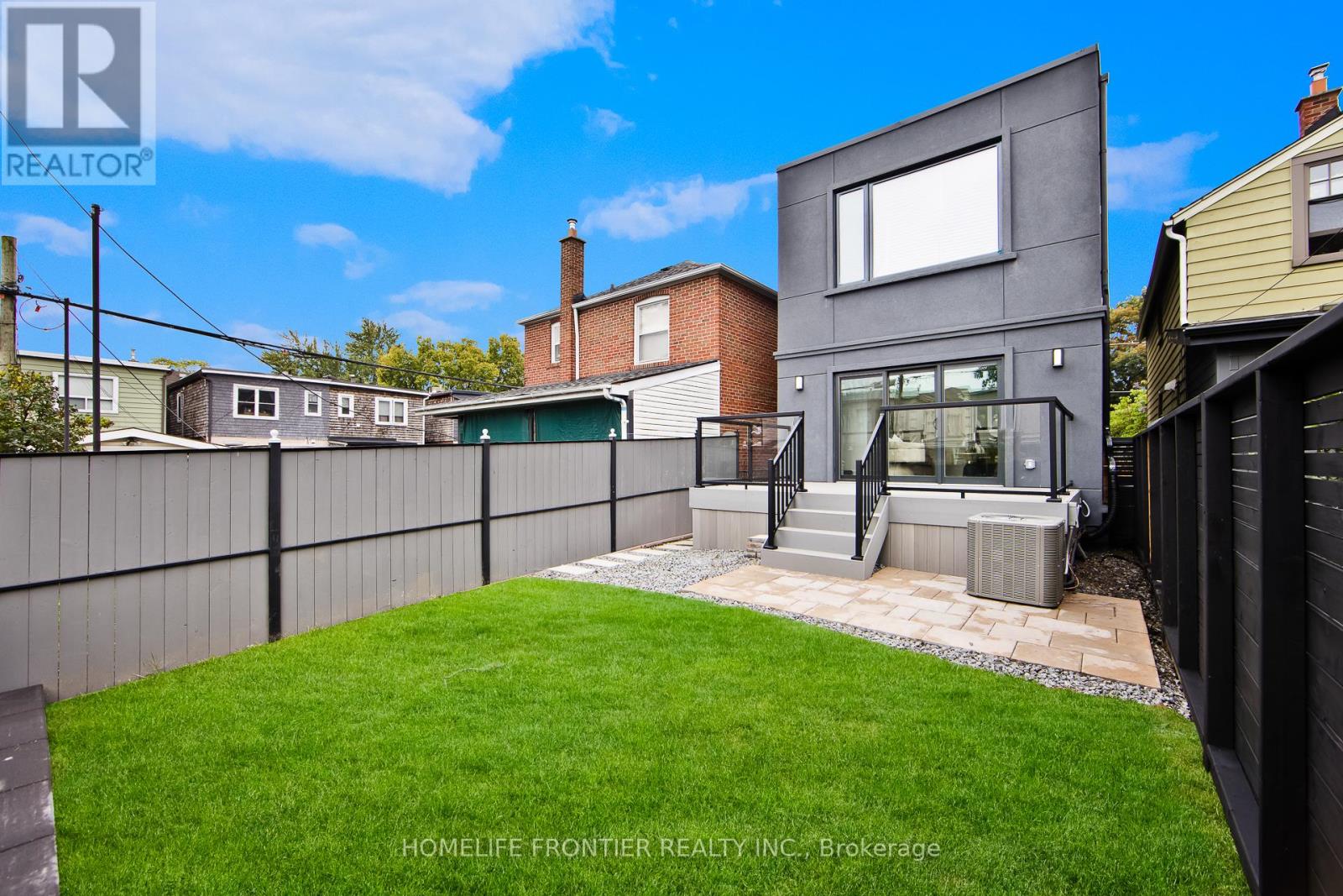 Lower - 3 Wiley Avenue, Toronto, Ontario  M4J 3W3 - Photo 9 - E12434463
